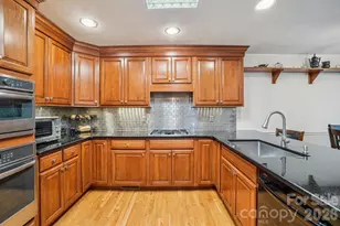 116 Cypress Point, Hendersonville, NC 28739 - Photo 10