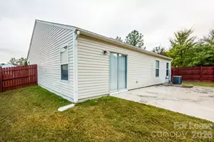 11100 Thousand Oaks Dr, Huntersville, NC 28078 - Photo 14