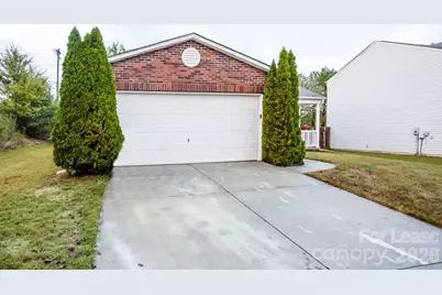 11100 Thousand Oaks Drive, Huntersville, NC 28078 - Photo 2