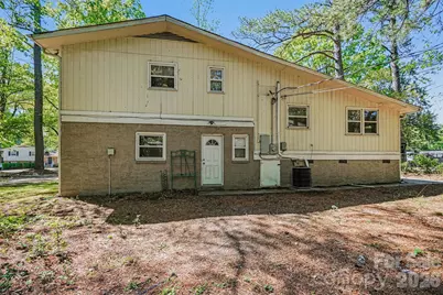912 Bannister Place, Charlotte, NC 28213 - Photo 24