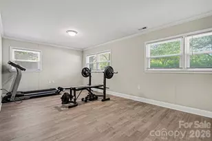 912 Bannister Pl, Charlotte, NC 28213 - Photo 20