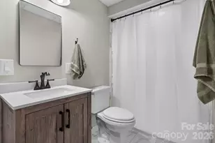 1221 Willow Creek Dr, Newton, NC 28658 - Photo 40