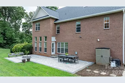 1221 Willow Creek Drive, Newton, NC 28658 - Photo 2