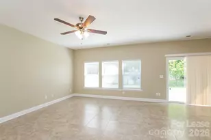 3011 Kraus Glen Dr, Charlotte, NC 28214 - Photo 2