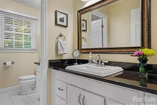72 Brookwood Rd, Asheville, NC 28804 - Photo 16