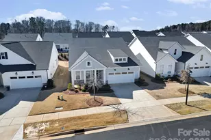 8021 Brookbank Dr, Charlotte, NC 28269 - Photo 42