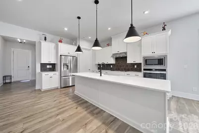 8021 Brookbank Drive, Charlotte, NC 28269 - Photo 8
