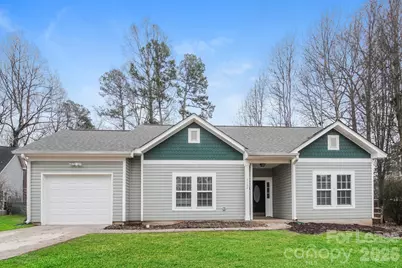 8304 Highlander Court, Charlotte, NC 28269 - Photo 2