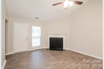 8304 Highlander Court, Charlotte, NC 28269 - Photo 4