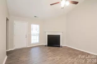 8304 Highlander Ct, Charlotte, NC 28269 - Photo 4