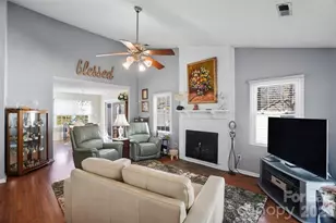 2538 Dalston Ln, Charlotte, NC 28210 - Photo 4