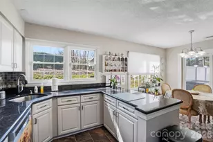 2538 Dalston Ln, Charlotte, NC 28210 - Photo 16