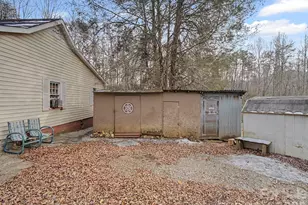 1526 Bills Creek Rd, Lake Lure, NC 28746 - Photo 4