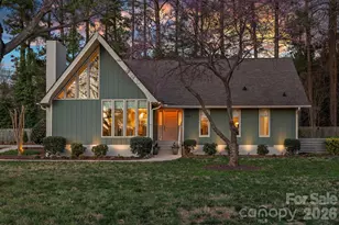 109 Sandy Shore Dr, Mooresville, NC 28117 - Photo 2