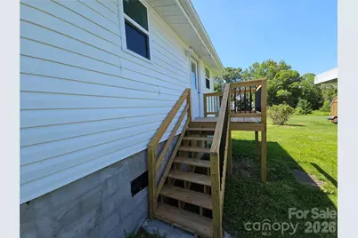 1704 16th Street NE, Hickory, NC 28601 - Photo 24