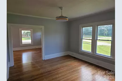 1704 16th Street NE, Hickory, NC 28601 - Photo 12