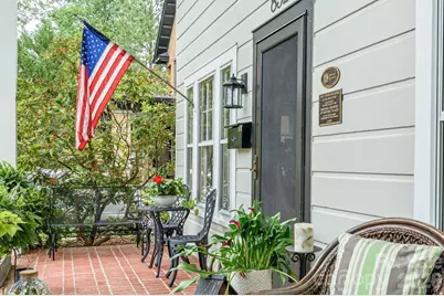 832 4th Avenue W, Hendersonville, NC 28739 - Photo 2