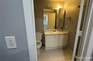 1323 Queens Rd, Charlotte, NC 28207 - Photo 16