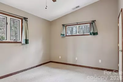 71 N Setsi Lane, Brevard, NC 28712 - Photo 18