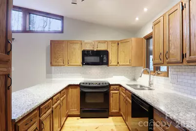 71 N Setsi Lane, Brevard, NC 28712 - Photo 12