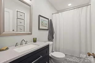 1223 Oakland St, Hendersonville, NC 28792 - Photo 22