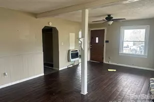 1323 7th St, Statesville, NC 28677 - Photo 4