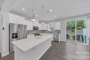 11310 Bartrams Wy, Charlotte, NC 28278 - Photo 12