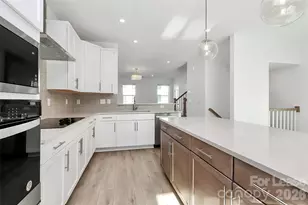 15345 Ballancroft Pkwy, Charlotte, NC 28277 - Photo 6