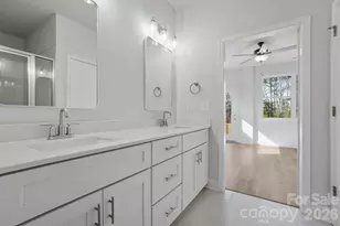 339 Gray Dr, Charlotte, NC 28213 - Photo 12