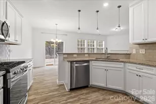 16056 Hammersmith Farm Dr, Charlotte, NC 28273 - Photo 12