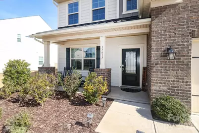 17417 Snug Harbor Drive, Charlotte, NC 28278 - Photo 2