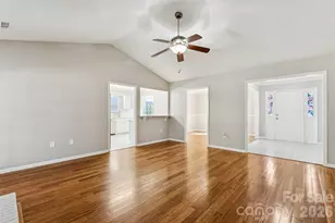 9927 Alden Glen Dr, Charlotte, NC 28269 - Photo 8