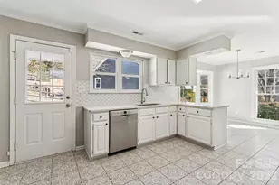 9927 Alden Glen Dr, Charlotte, NC 28269 - Photo 12