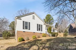9927 Alden Glen Dr, Charlotte, NC 28269 - Photo 42