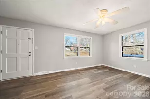 207 Buckskin Dr, Gastonia, NC 28052 - Photo 6