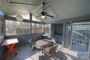 71 Norfolk Ln, Laurel Park, NC 28739 - Photo 6