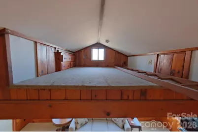 71 Norfolk Lane, Laurel Park, NC 28739 - Photo 14