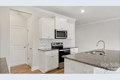 358 Creekview Road, Hendersonville, NC 28792 - Photo 6