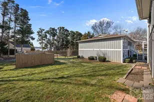 7602 Woods Ln, Cornelius, NC 28031 - Photo 24