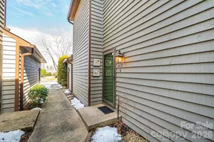 2231 6th St NW, Hickory, NC 28601 - Photo 2