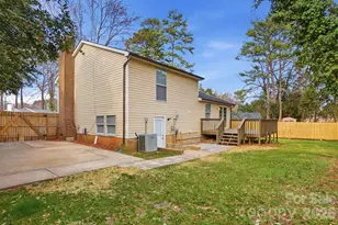 6621 Piney Path Rd, Charlotte, NC 28212 - Photo 30