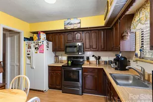 193 Freedom Rd, Hendersonville, NC 28792 - Photo 12