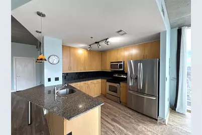 505 E 6th Street #810, Charlotte, NC 28202 - Photo 4