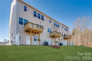 1211 Mary Jane Ave, Waxhaw, NC 28173 - Photo 4