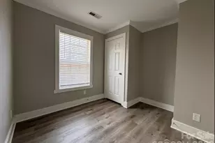 4926 Ardenwoods Dr, Charlotte, NC 28215 - Photo 20