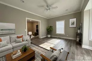 4926 Ardenwoods Dr, Charlotte, NC 28215 - Photo 6