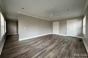 4926 Ardenwoods Dr, Charlotte, NC 28215 - Photo 16