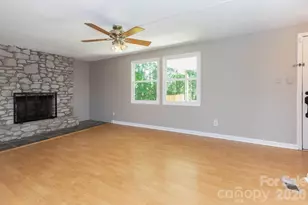 38 Mountainberry Ln, Fairview, NC 28730 - Photo 20