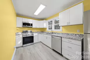 1030 Fence St, Granite Falls, NC 28630 - Photo 8