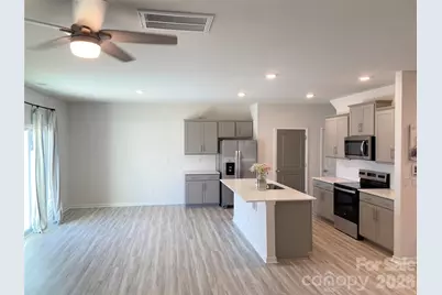 416 Court House Avenue, York, SC 29745 - Photo 6